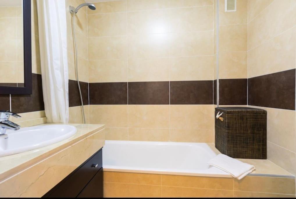 Апартаменты La Cala Precioso Apartamento Ла-Кала-де-Михас Экстерьер фото